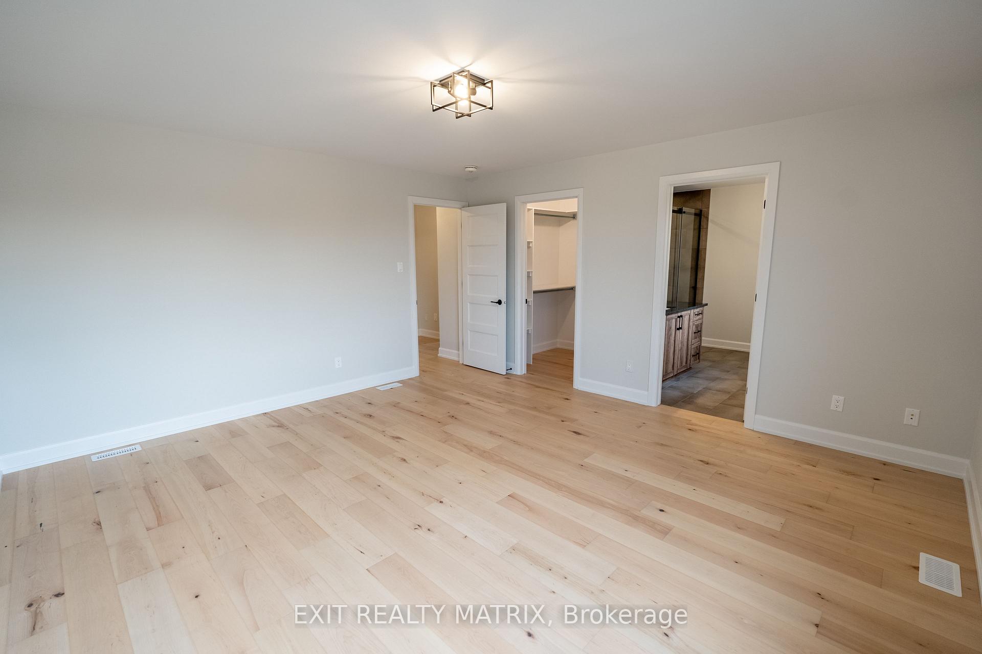 Photo 16 of 1413 Caroline Court, Cornwall — HOMEH