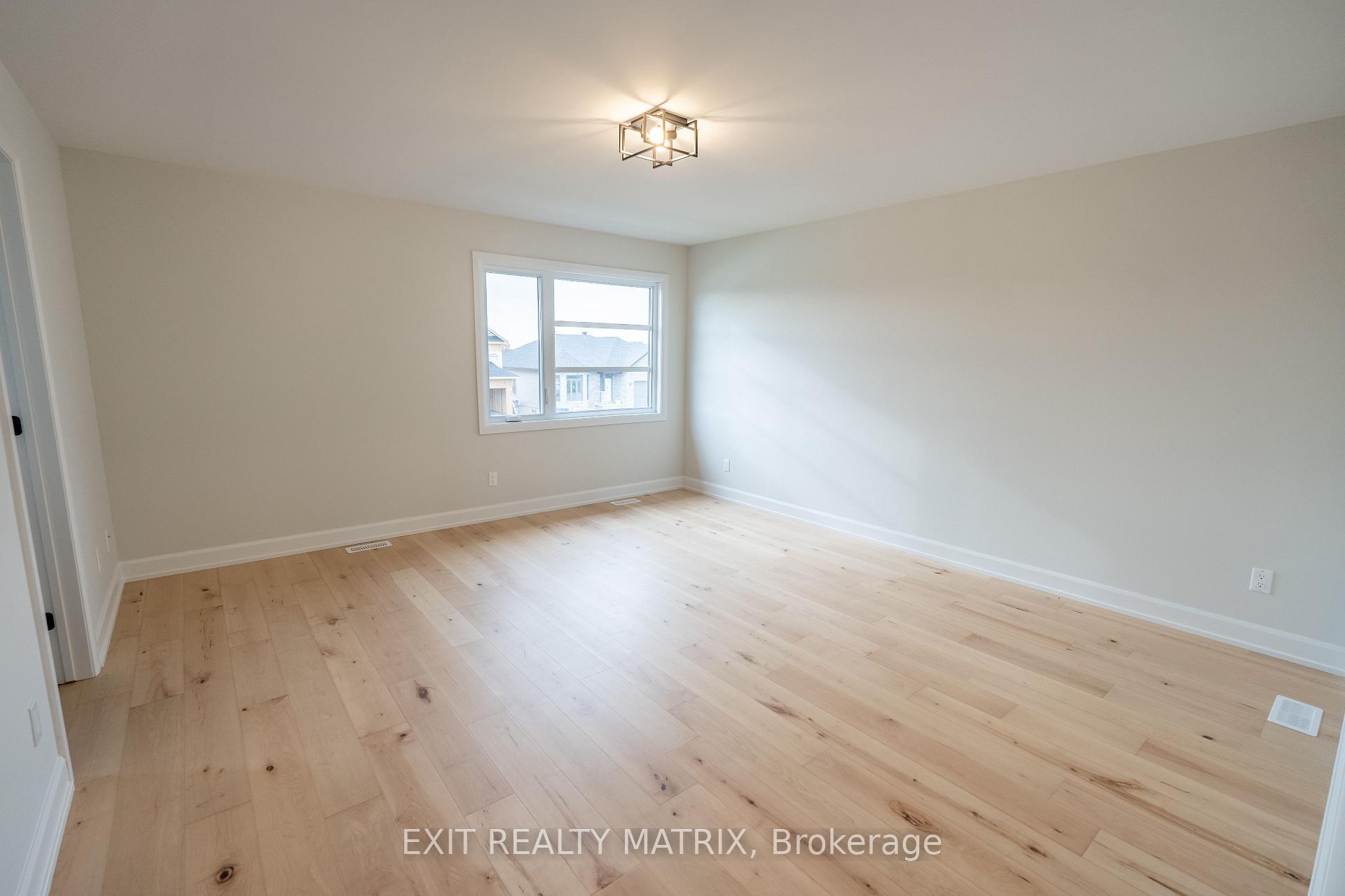 Photo 20 of 1413 Caroline Court, Cornwall — HOMEH
