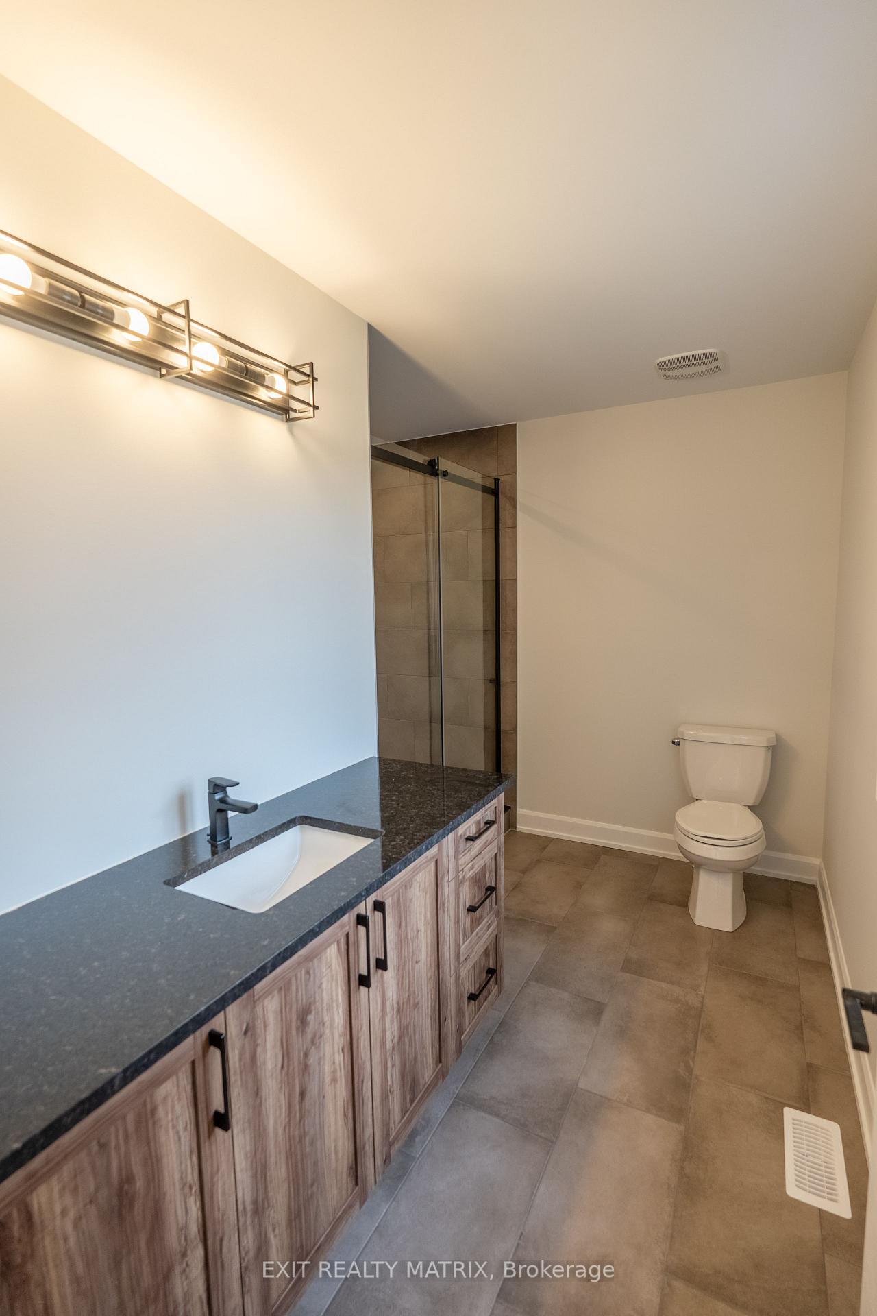 Photo 11 of 1413 Caroline Court, Cornwall — HOMEH