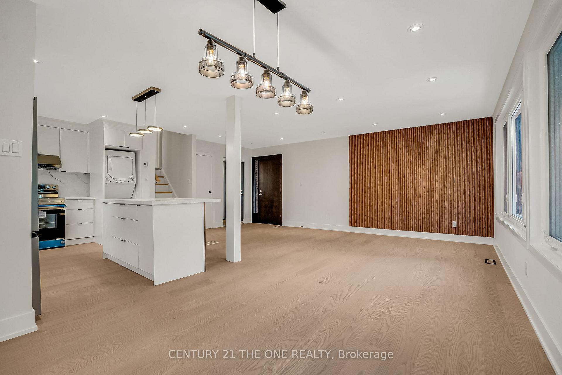 Photo 9 of 100 Martindale Street, Oshawa, Donevan — HOMEH