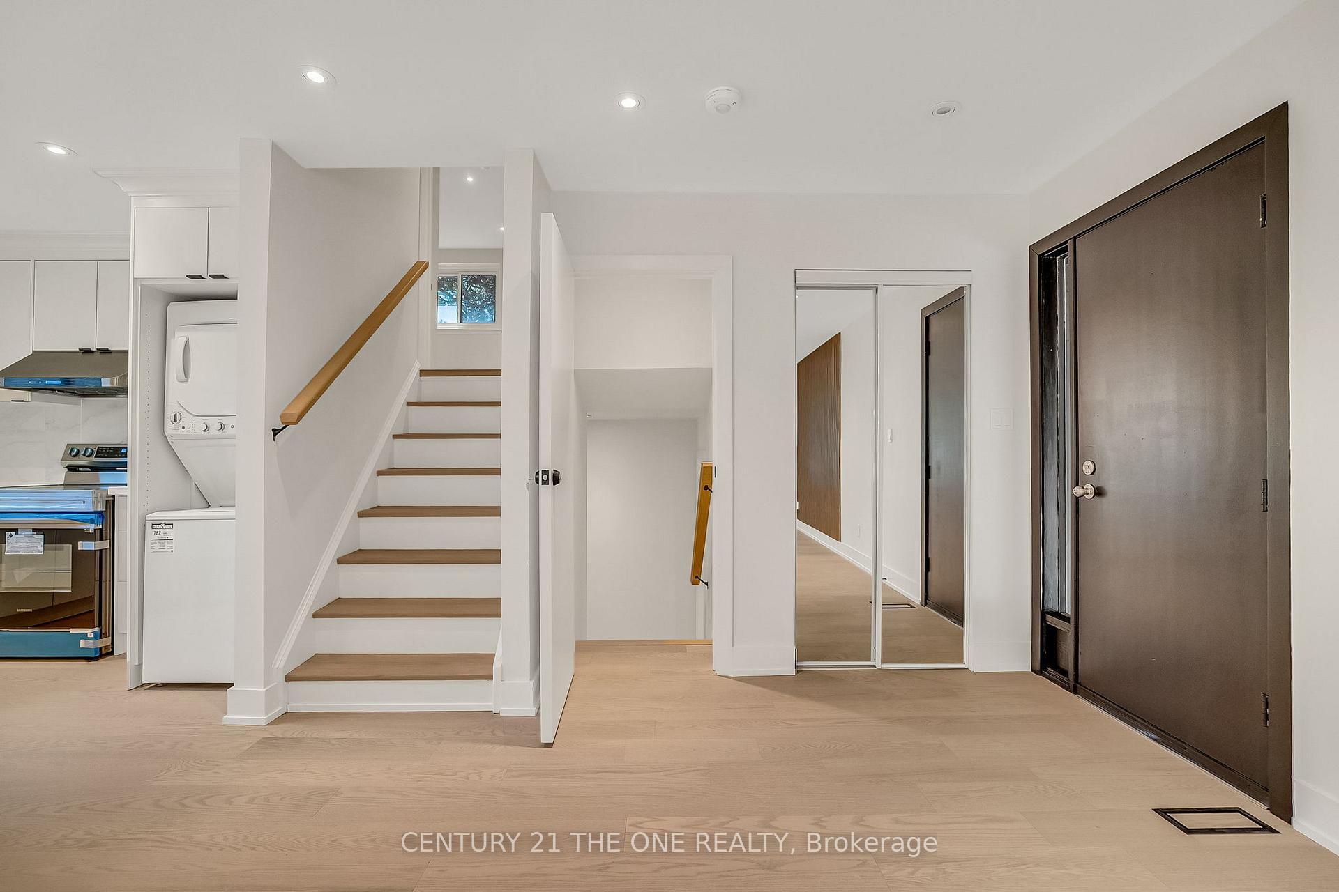 Photo 10 of 100 Martindale Street, Oshawa, Donevan — HOMEH