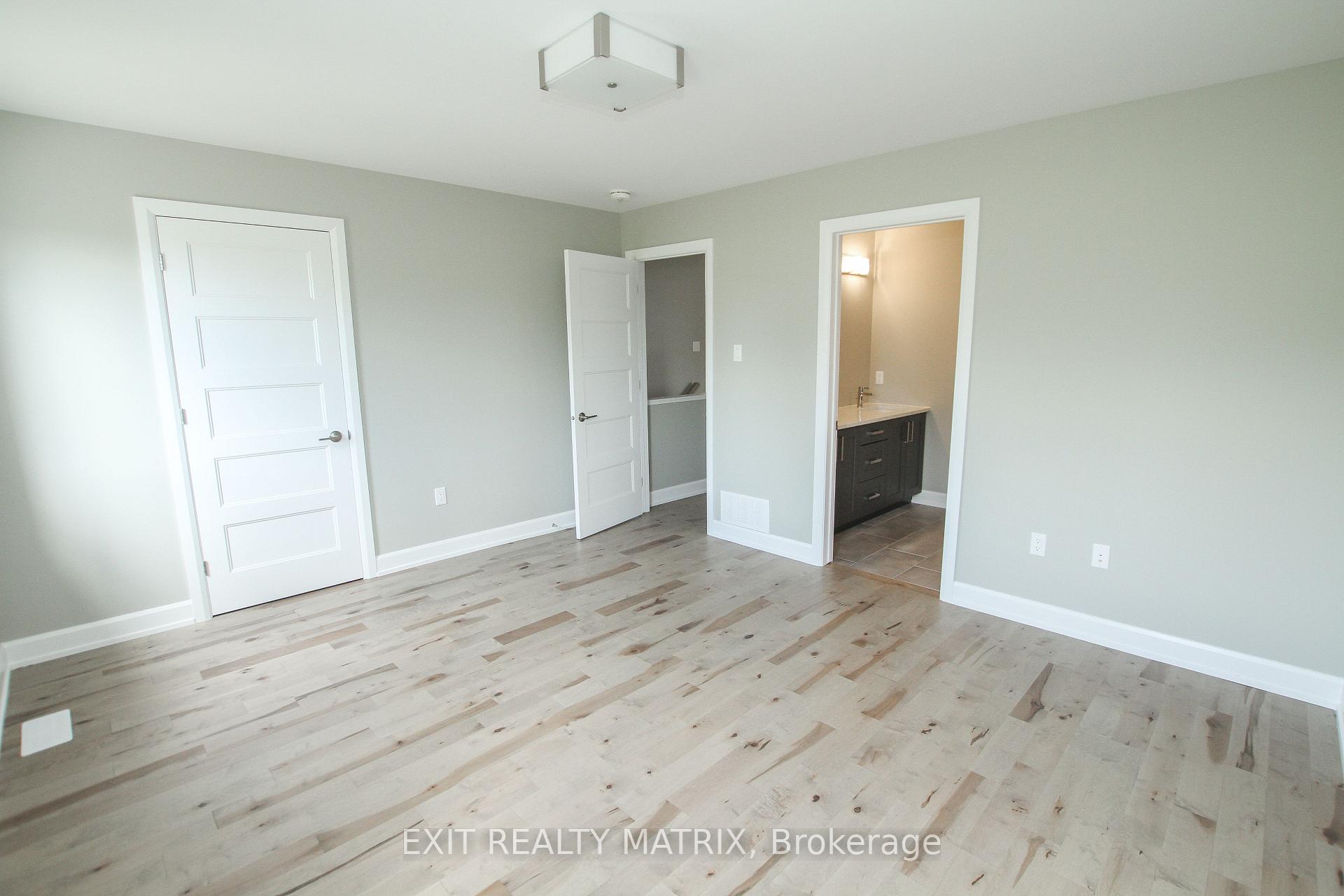Photo 15 of 1401 Caroline Court, Cornwall — HOMEH