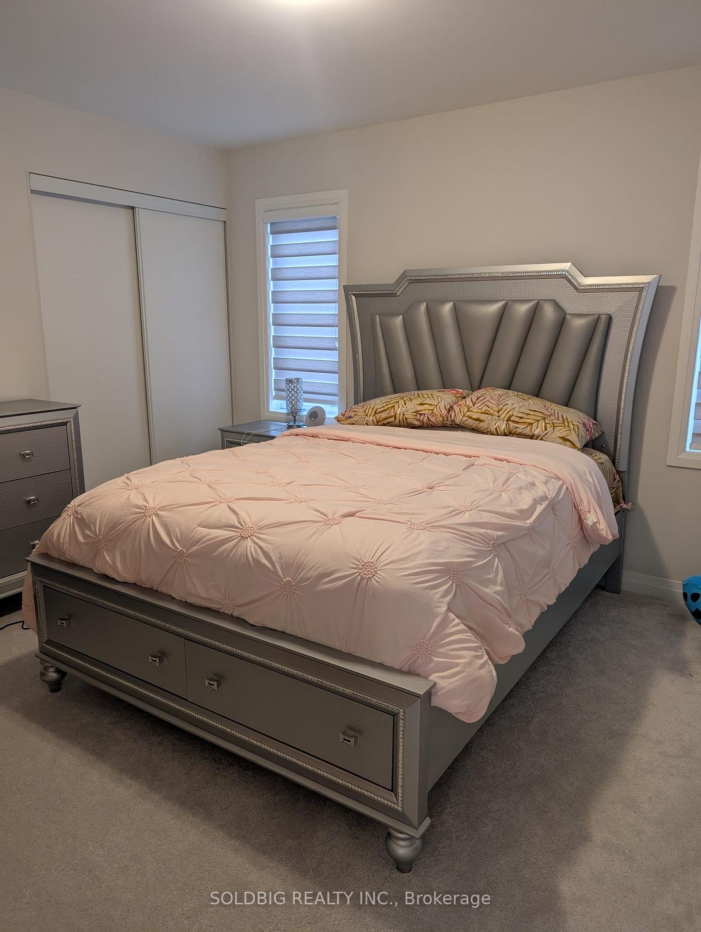 Photo 13 of 50 Prince Philip Boulevard, North Dumfries — HOMEH
