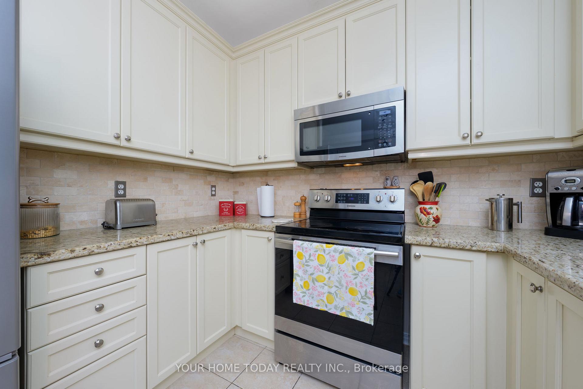 Photo 26 of 20 Chetholme Place, Halton Hills, Georgetown — HOMEH