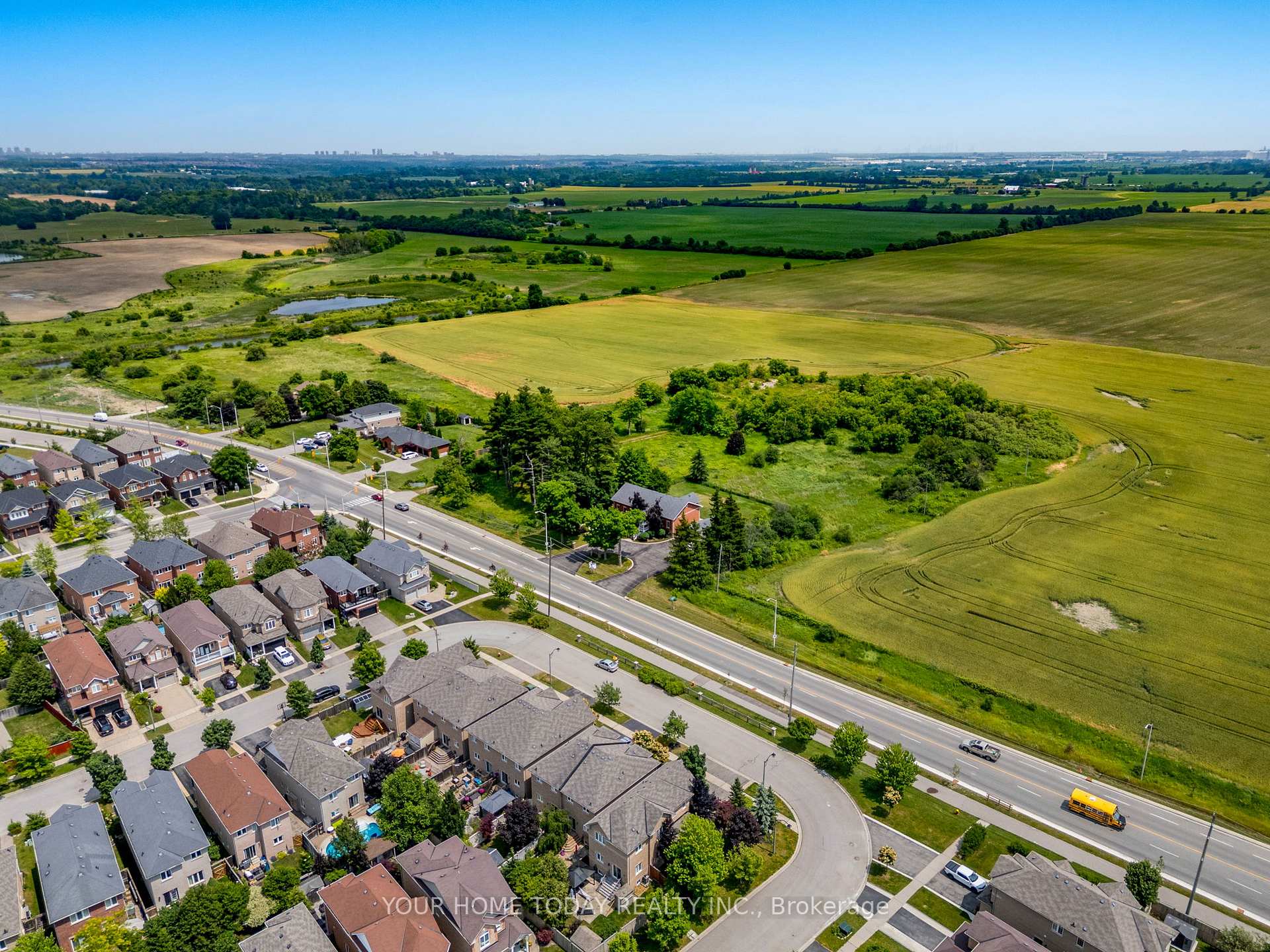 Photo 44 of 20 Chetholme Place, Halton Hills, Georgetown — HOMEH