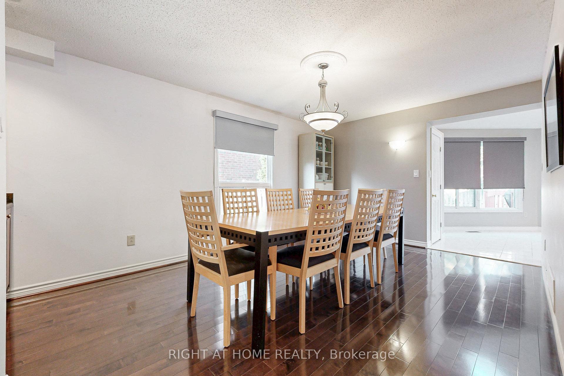 Photo 14 of 8 Lockridge Avenue, Markham, Unionville — HOMEH