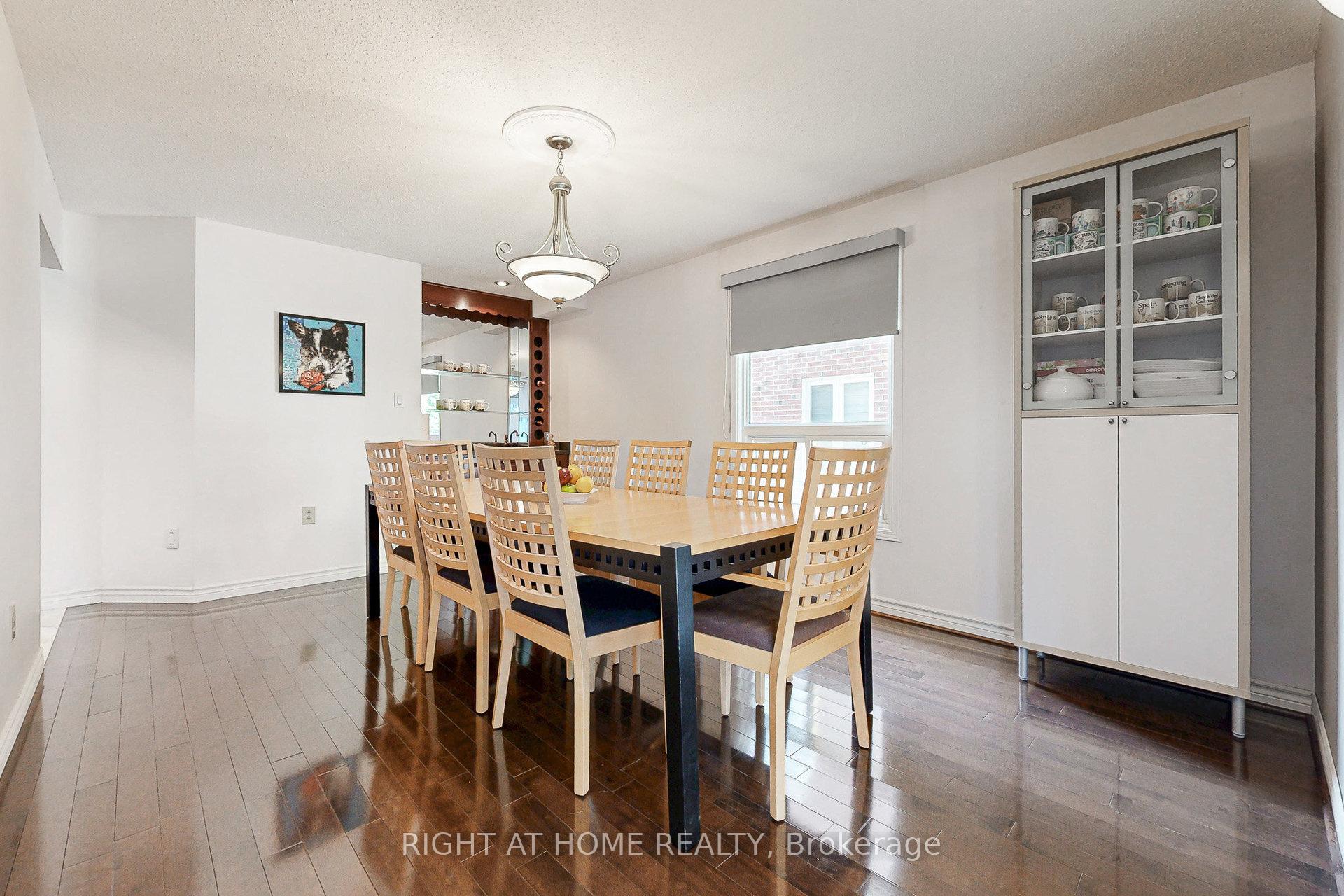 Photo 16 of 8 Lockridge Avenue, Markham, Unionville — HOMEH