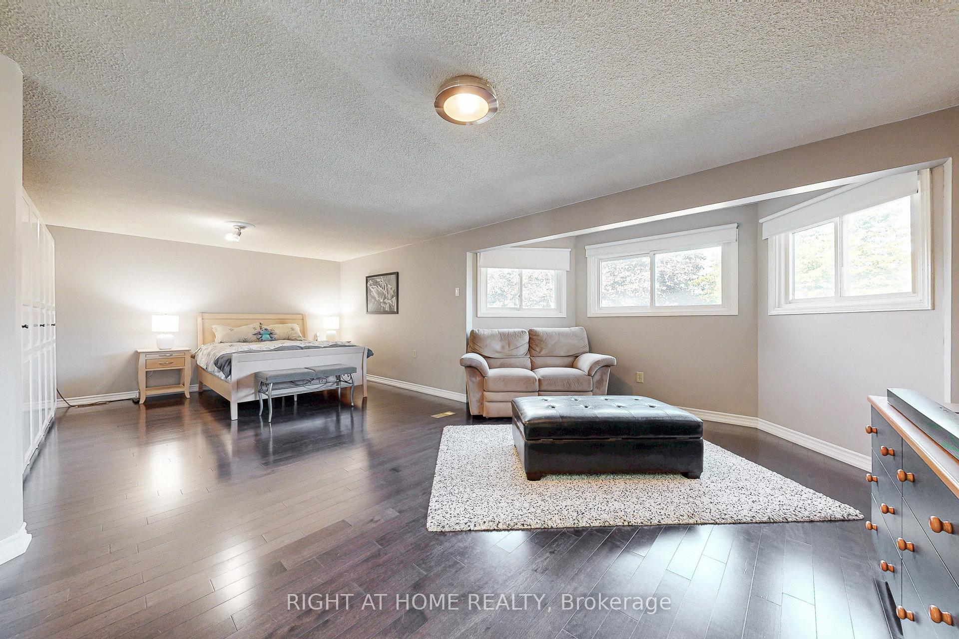 Photo 18 of 8 Lockridge Avenue, Markham, Unionville — HOMEH