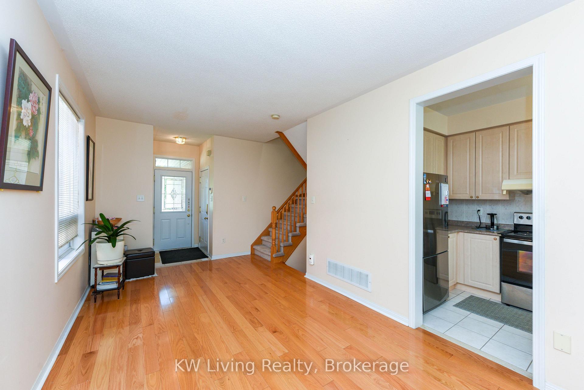 Photo 6 of 1387 Weir Chase, Mississauga, East Credit — HOMEH