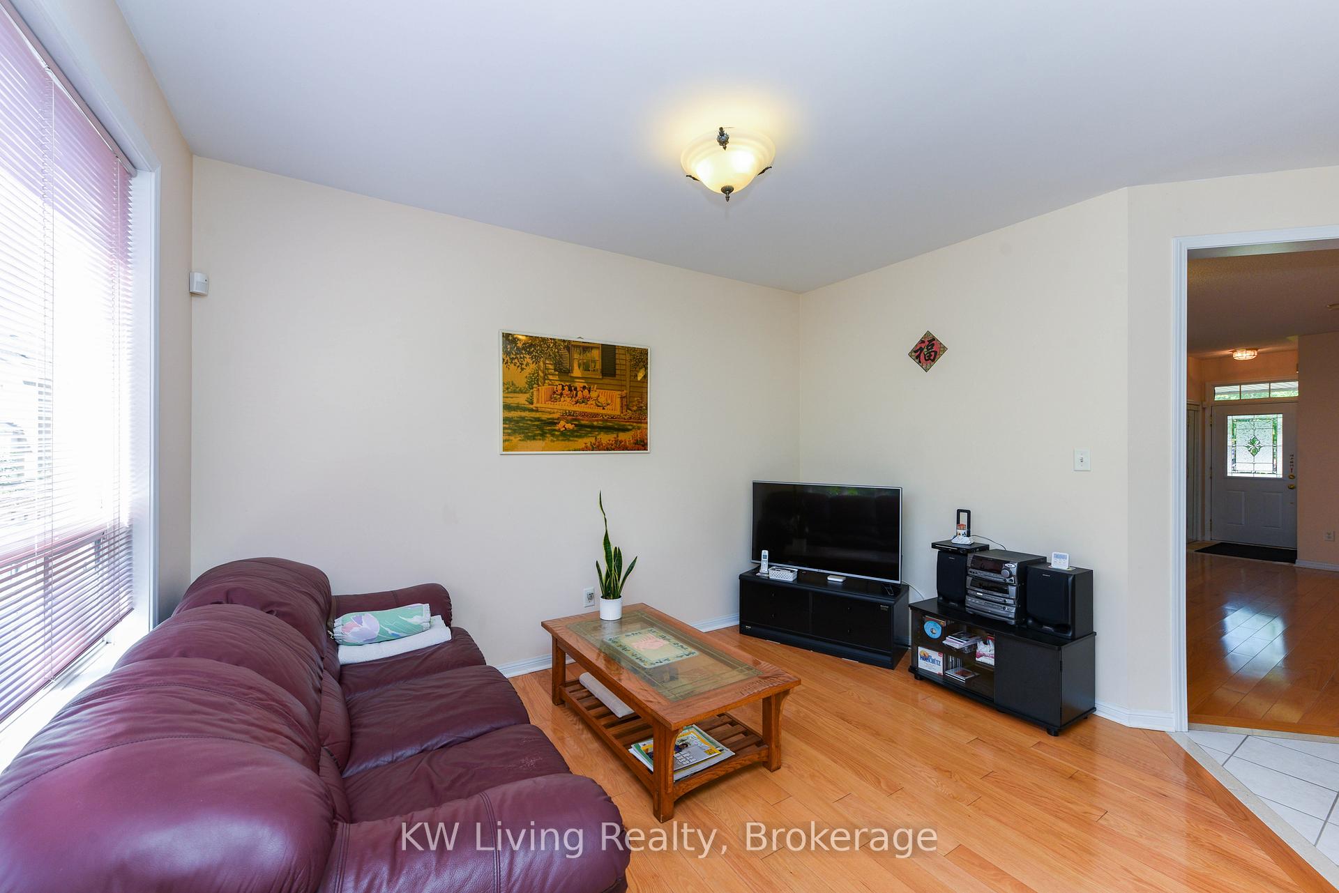 Photo 9 of 1387 Weir Chase, Mississauga, East Credit — HOMEH