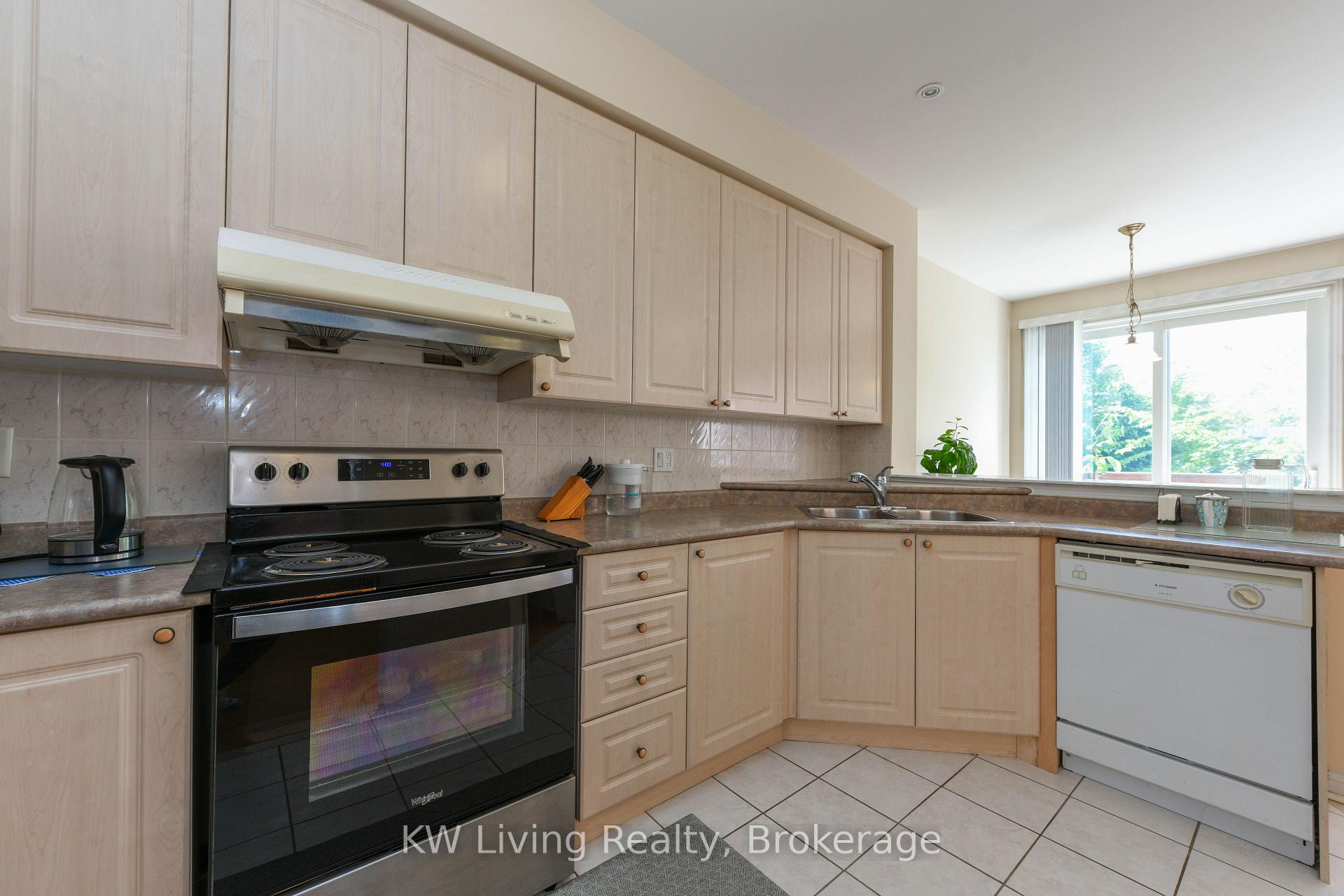 Photo 19 of 1387 Weir Chase, Mississauga, East Credit — HOMEH