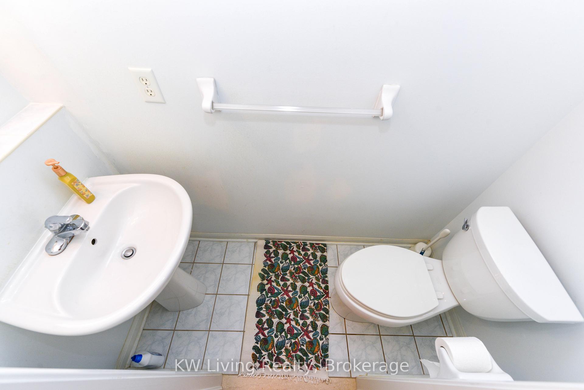 Photo 16 of 1387 Weir Chase, Mississauga, East Credit — HOMEH