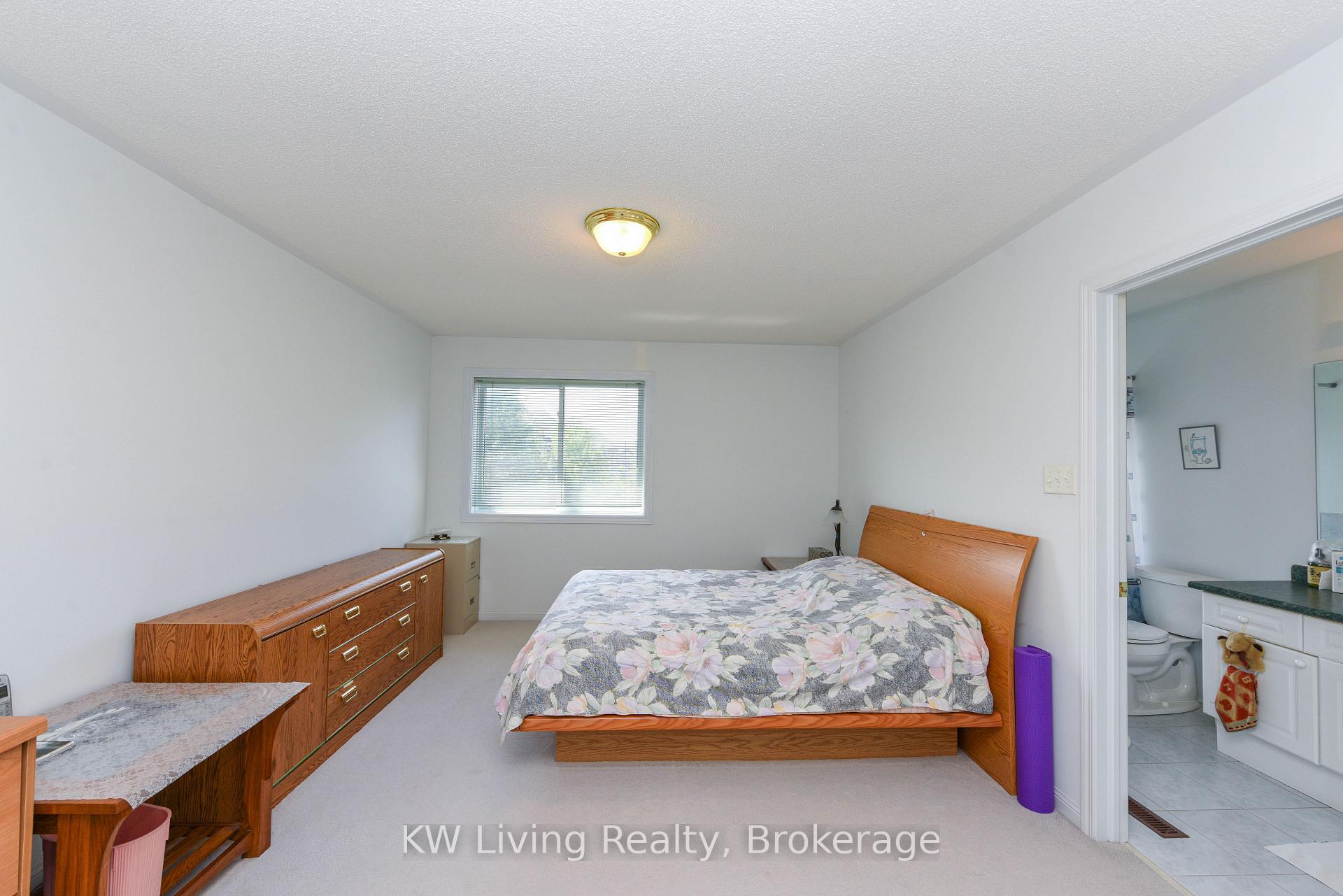 Photo 18 of 1387 Weir Chase, Mississauga, East Credit — HOMEH