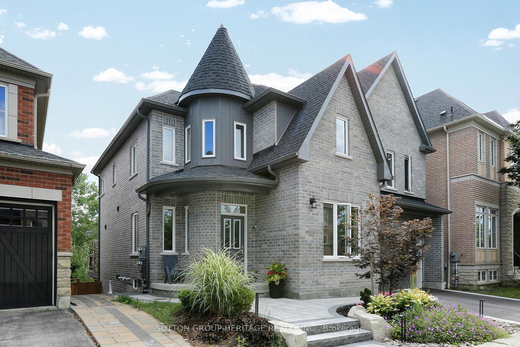 Front of 30 Hunwicks Crescent