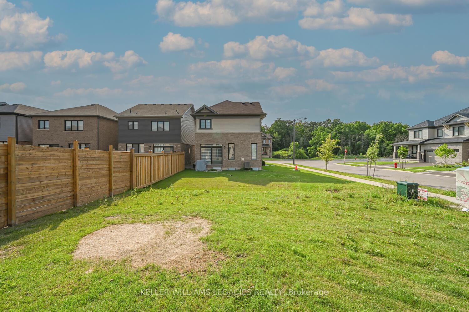 Photo 44 of 4 July Avenue, Hamilton, Stoney Creek Mountain — HOMEH
