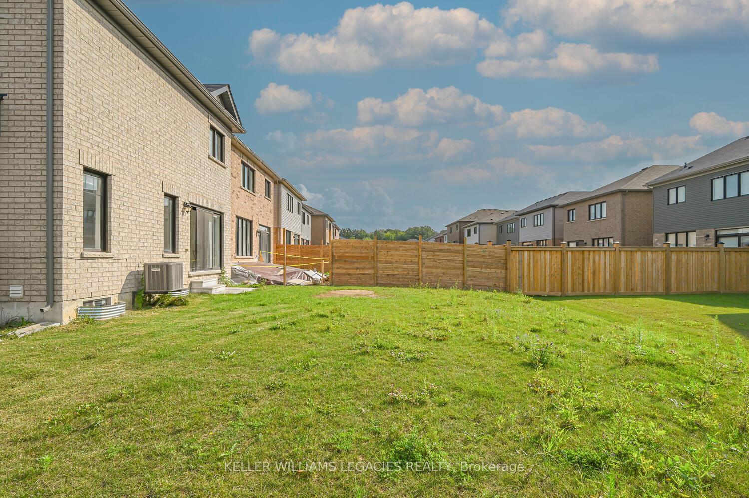 Photo 48 of 4 July Avenue, Hamilton, Stoney Creek Mountain — HOMEH
