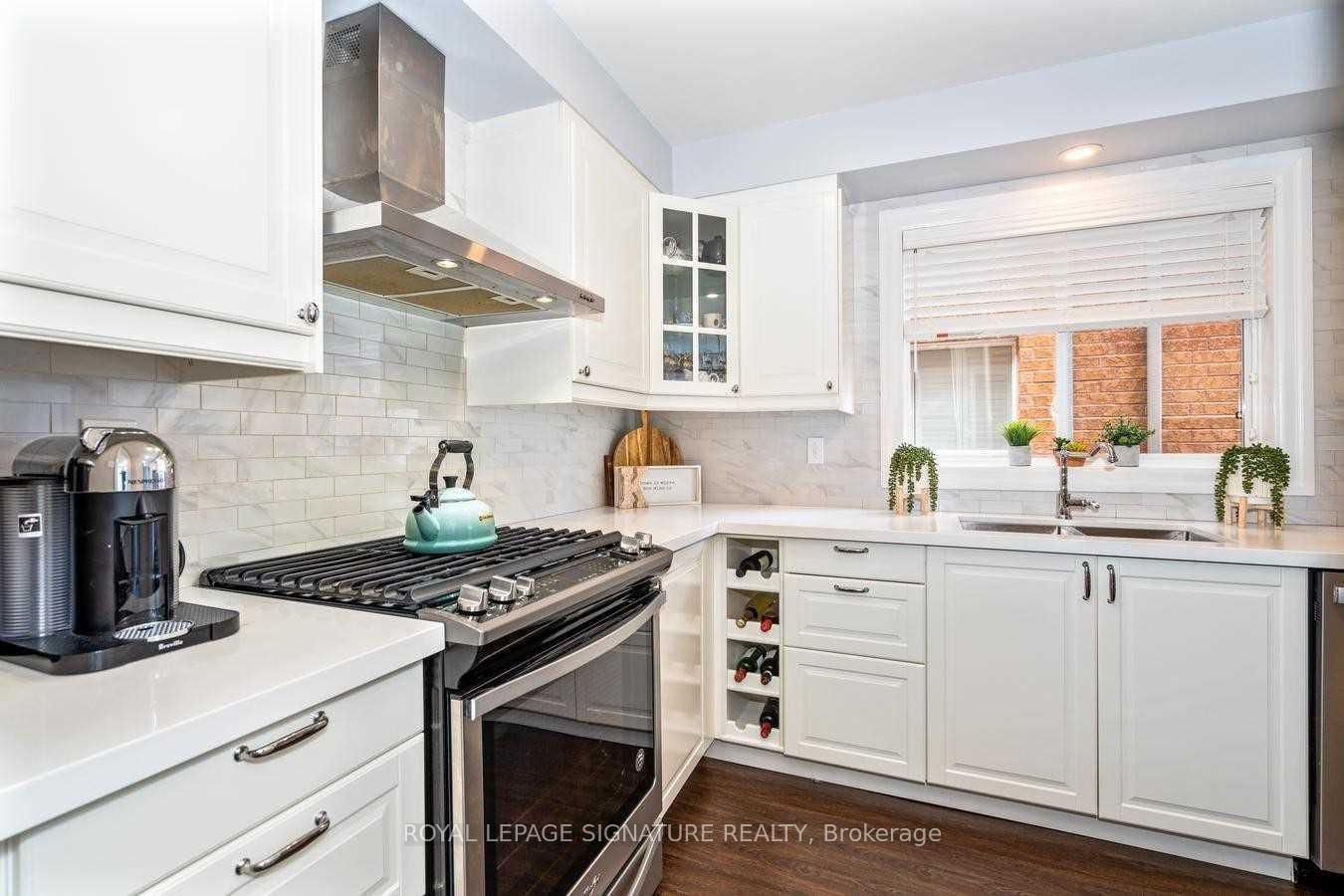 Photo 5 of 28 Grapevine Road, Caledon, Bolton West — HOMEH