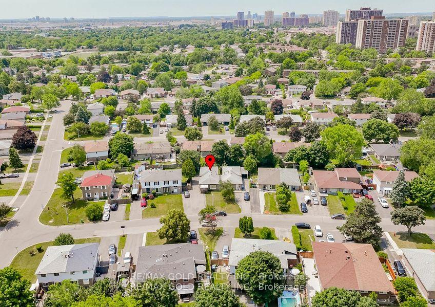 Photo 1 of 10 Edenridge Drive, Brampton, Southgate — HOMEH