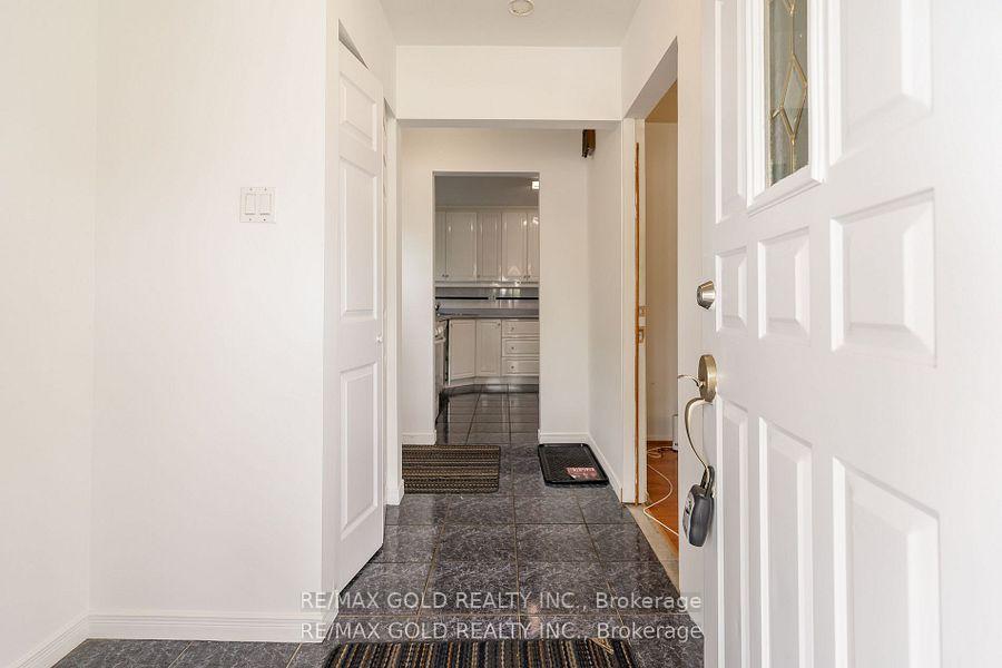 Photo 28 of 10 Edenridge Drive, Brampton, Southgate — HOMEH