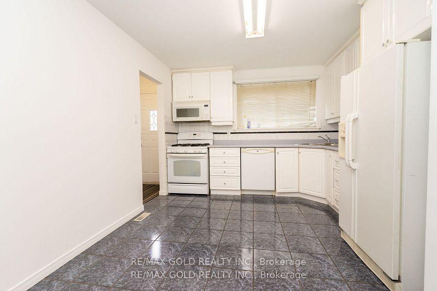 Photo 9 of 10 Edenridge Drive, Brampton, Southgate — HOMEH