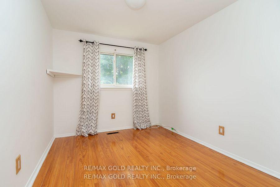Photo 35 of 10 Edenridge Drive, Brampton, Southgate — HOMEH