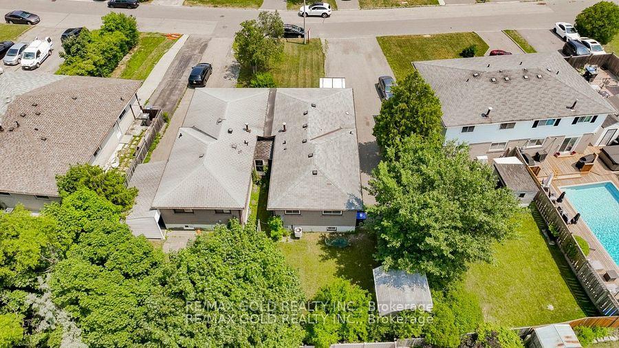 Photo 37 of 10 Edenridge Drive, Brampton, Southgate — HOMEH