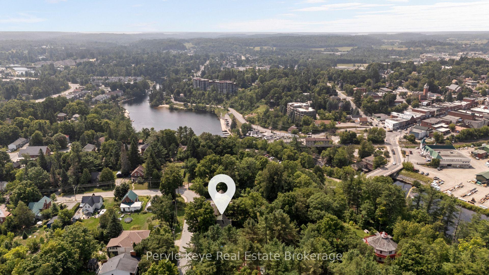 Photo 3 of 9 King Street, Bracebridge, Macaulay — HOMEH