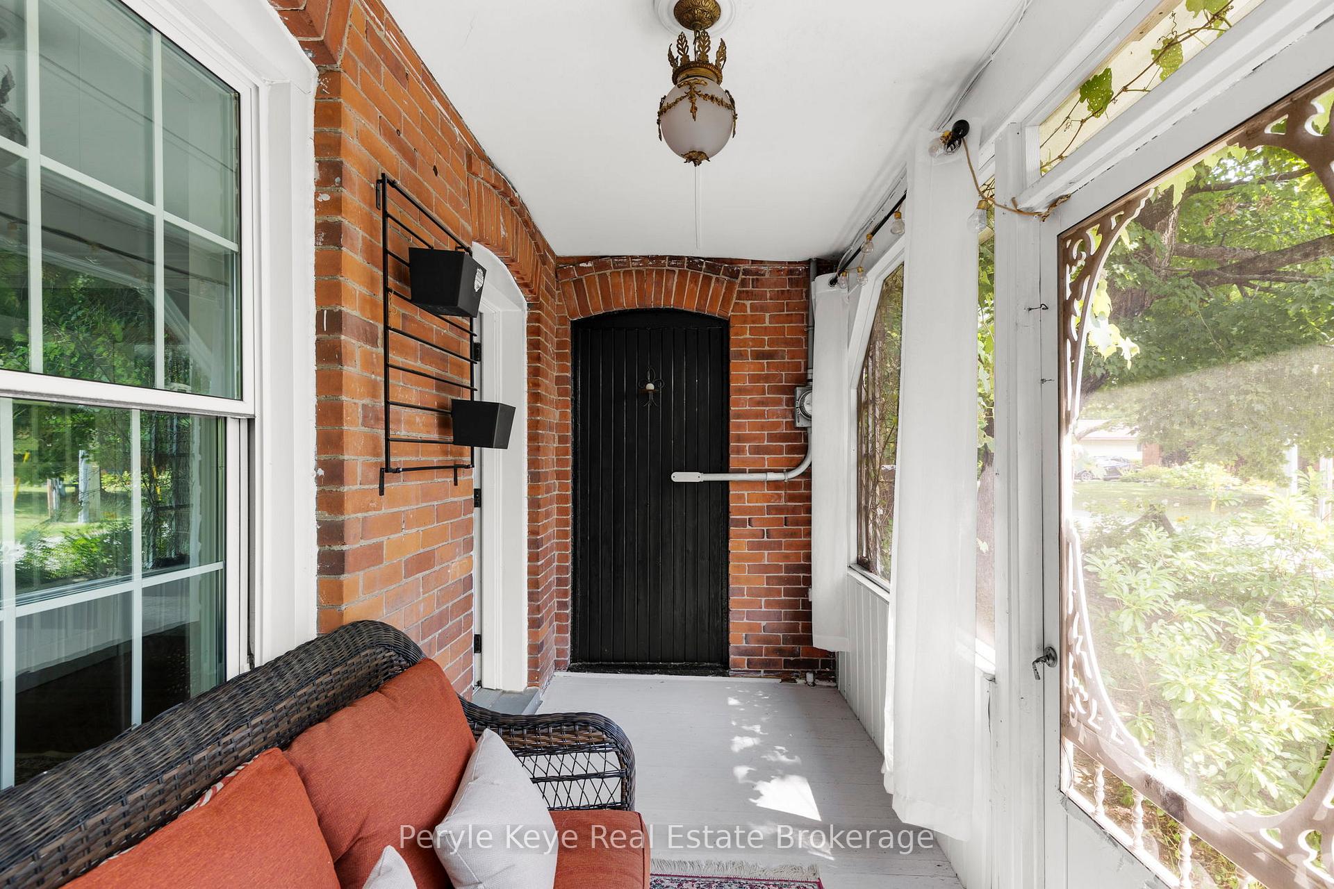 Photo 19 of 9 King Street, Bracebridge, Macaulay — HOMEH