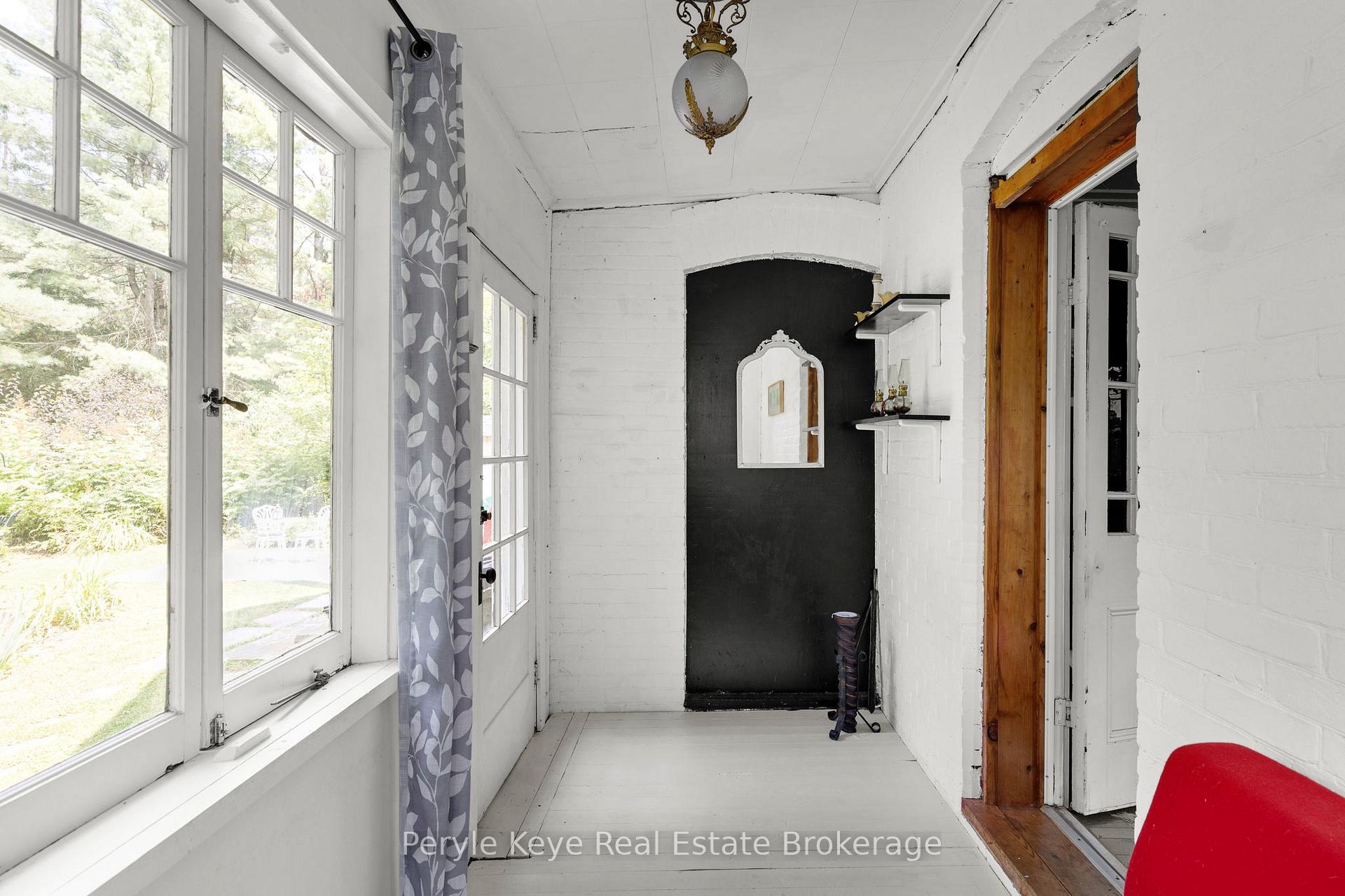 Photo 22 of 9 King Street, Bracebridge, Macaulay — HOMEH