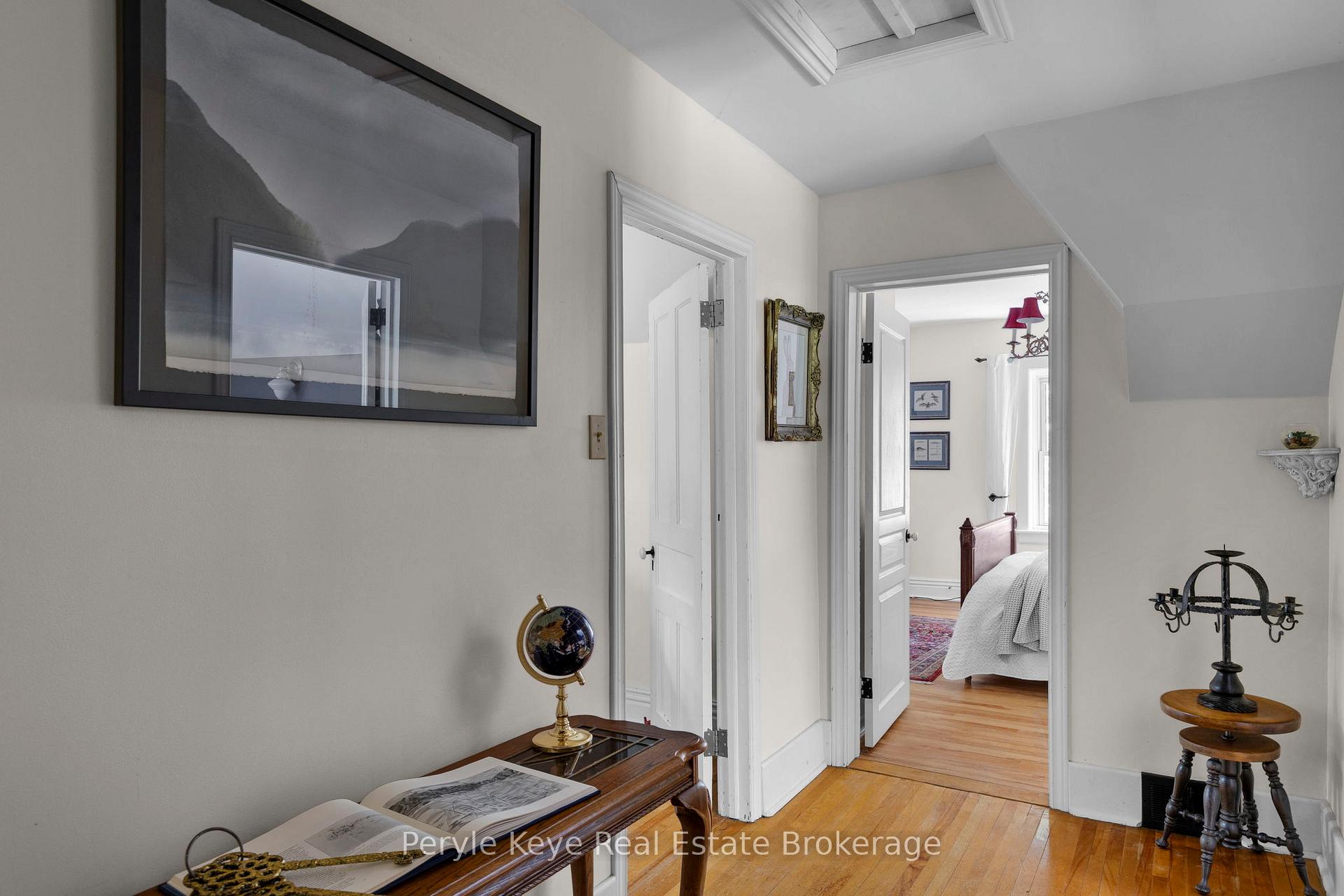 Photo 34 of 9 King Street, Bracebridge, Macaulay — HOMEH