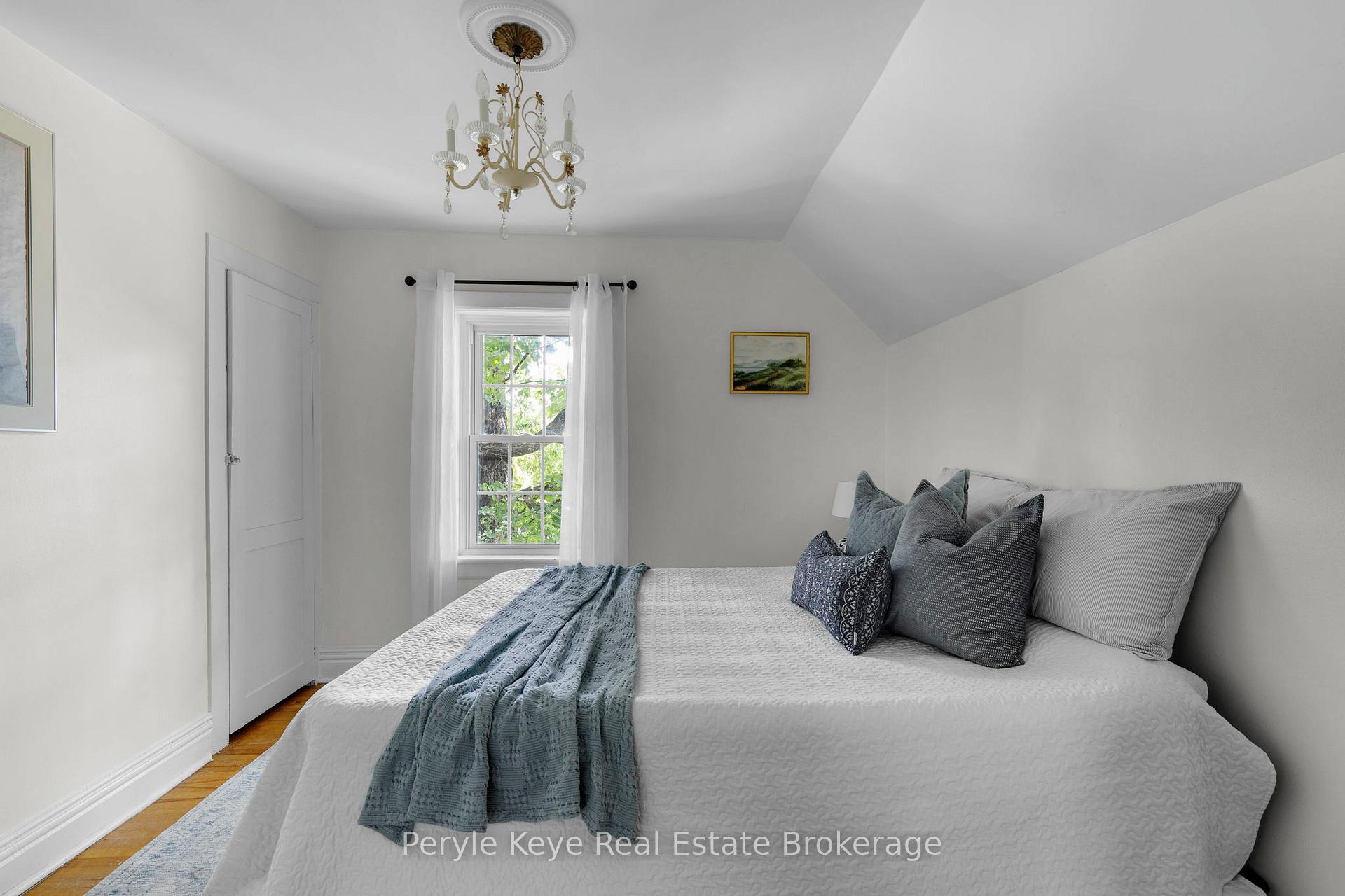 Photo 36 of 9 King Street, Bracebridge, Macaulay — HOMEH