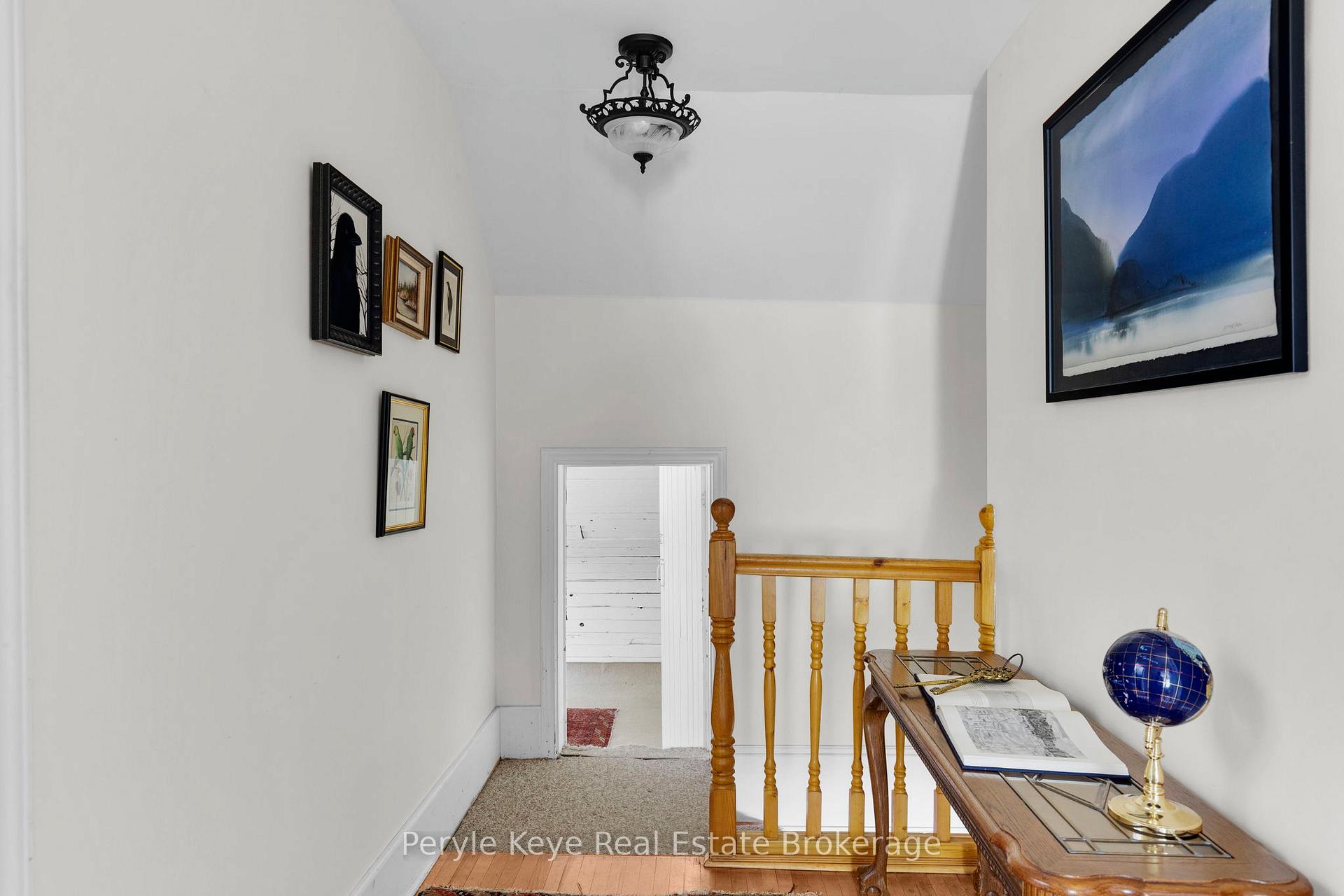 Photo 40 of 9 King Street, Bracebridge, Macaulay — HOMEH