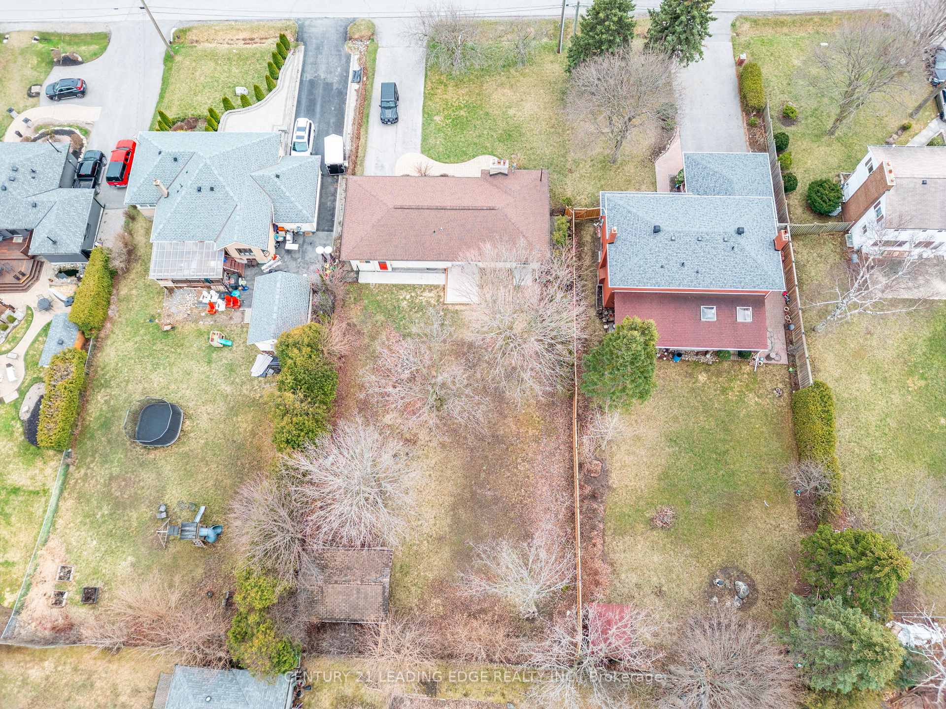 Photo 35 of 116 Broadview Avenue, Whitby, Blue Grass Meadows — HOMEH