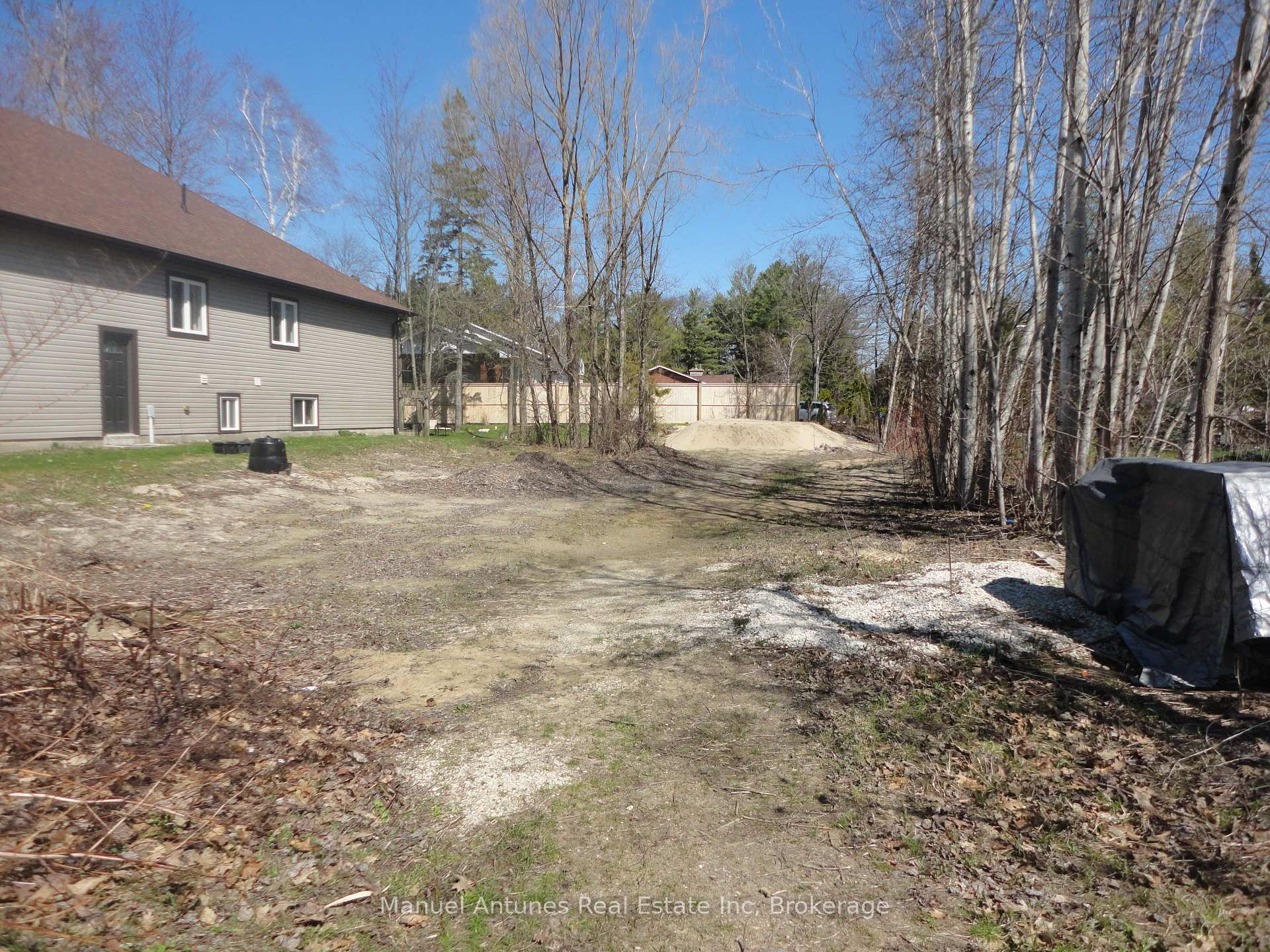 Photo of 40 Iris Drive