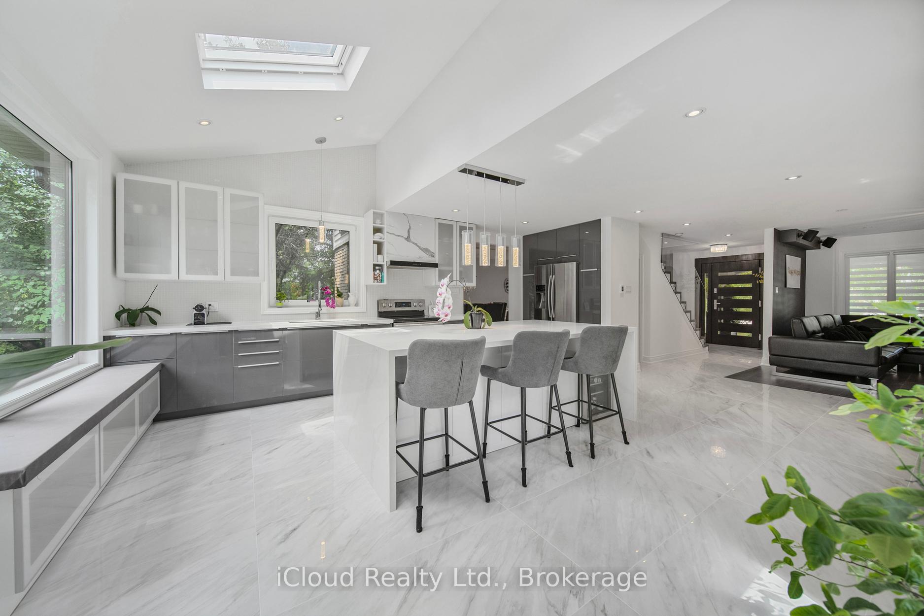 Photo 16 of 49 Westview Crescent, Caledon, Palgrave — HOMEH