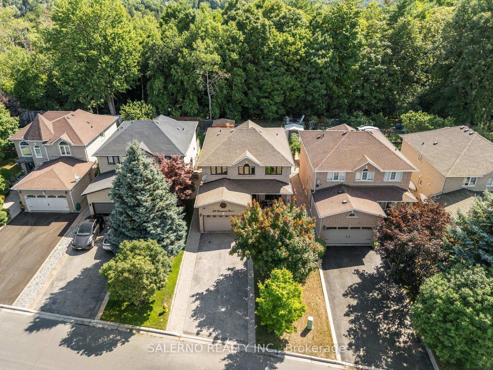 Photo 14 of 49 Campania Court, Vaughan, Elder Mills — HOMEH