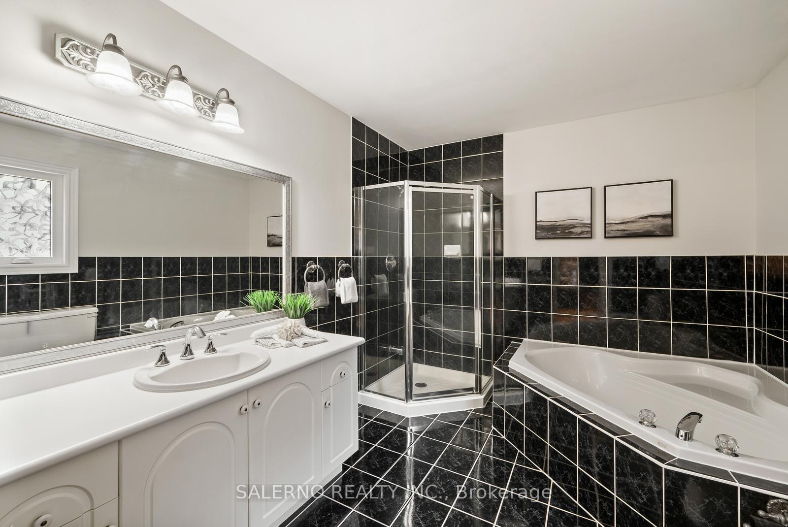 Photo 29 of 49 Campania Court, Vaughan, Elder Mills — HOMEH