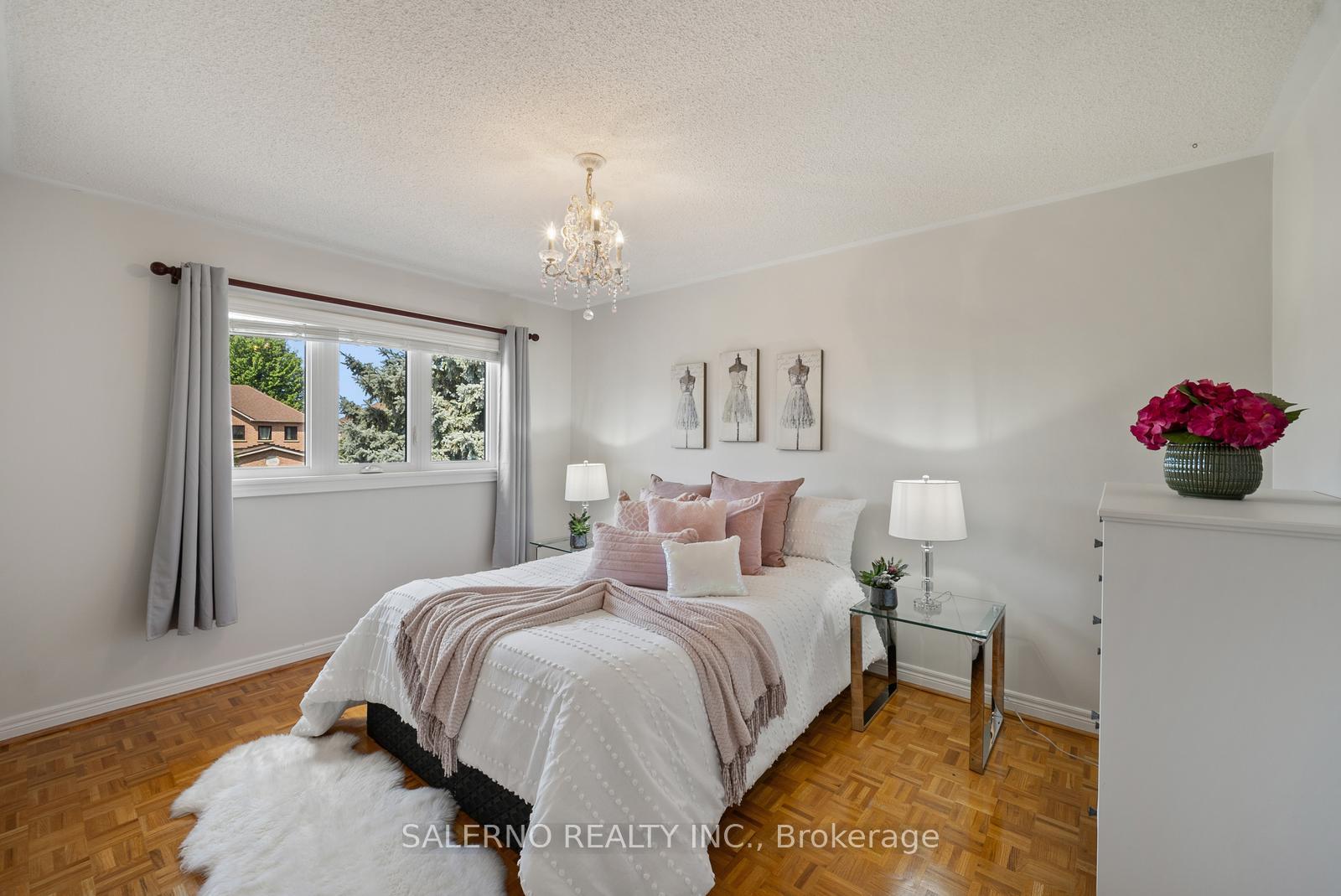Photo 25 of 49 Campania Court, Vaughan, Elder Mills — HOMEH