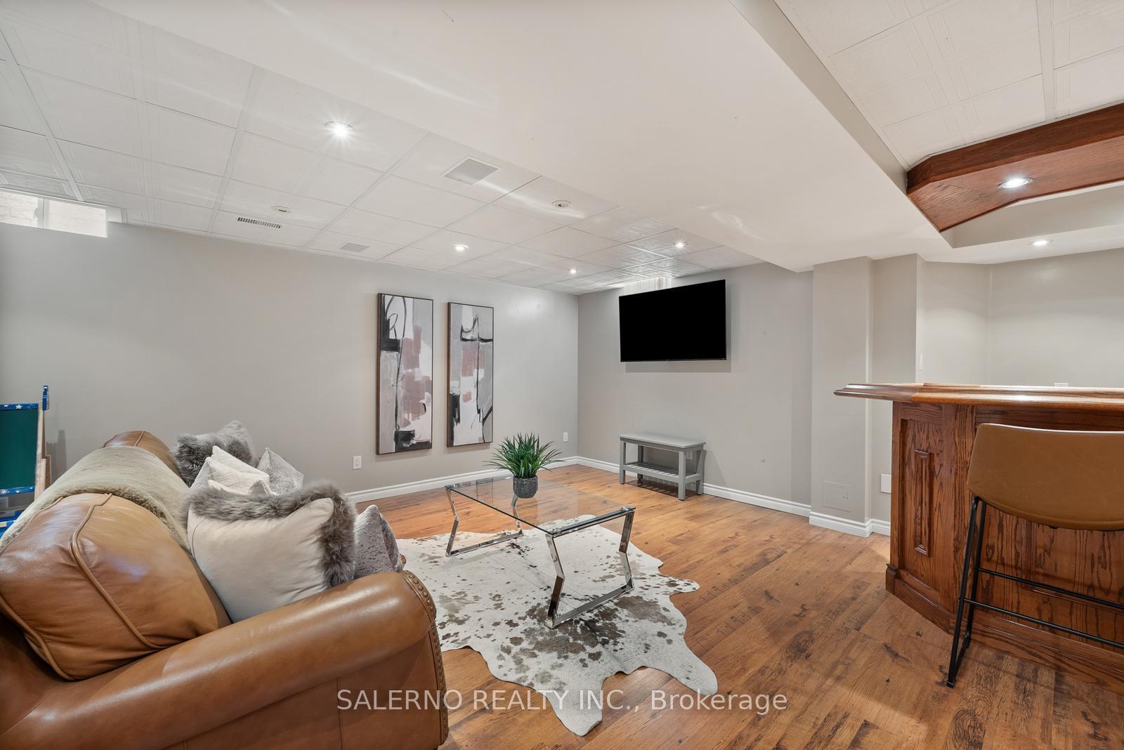 Photo 32 of 49 Campania Court, Vaughan, Elder Mills — HOMEH