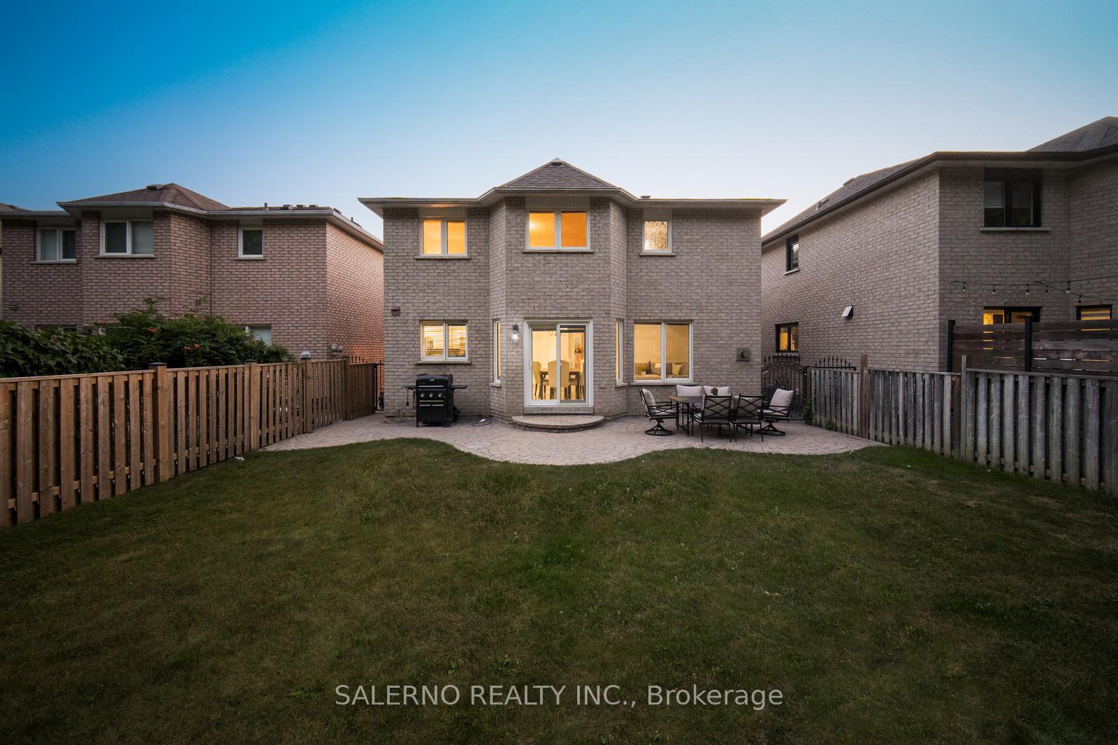 Photo 38 of 49 Campania Court, Vaughan, Elder Mills — HOMEH