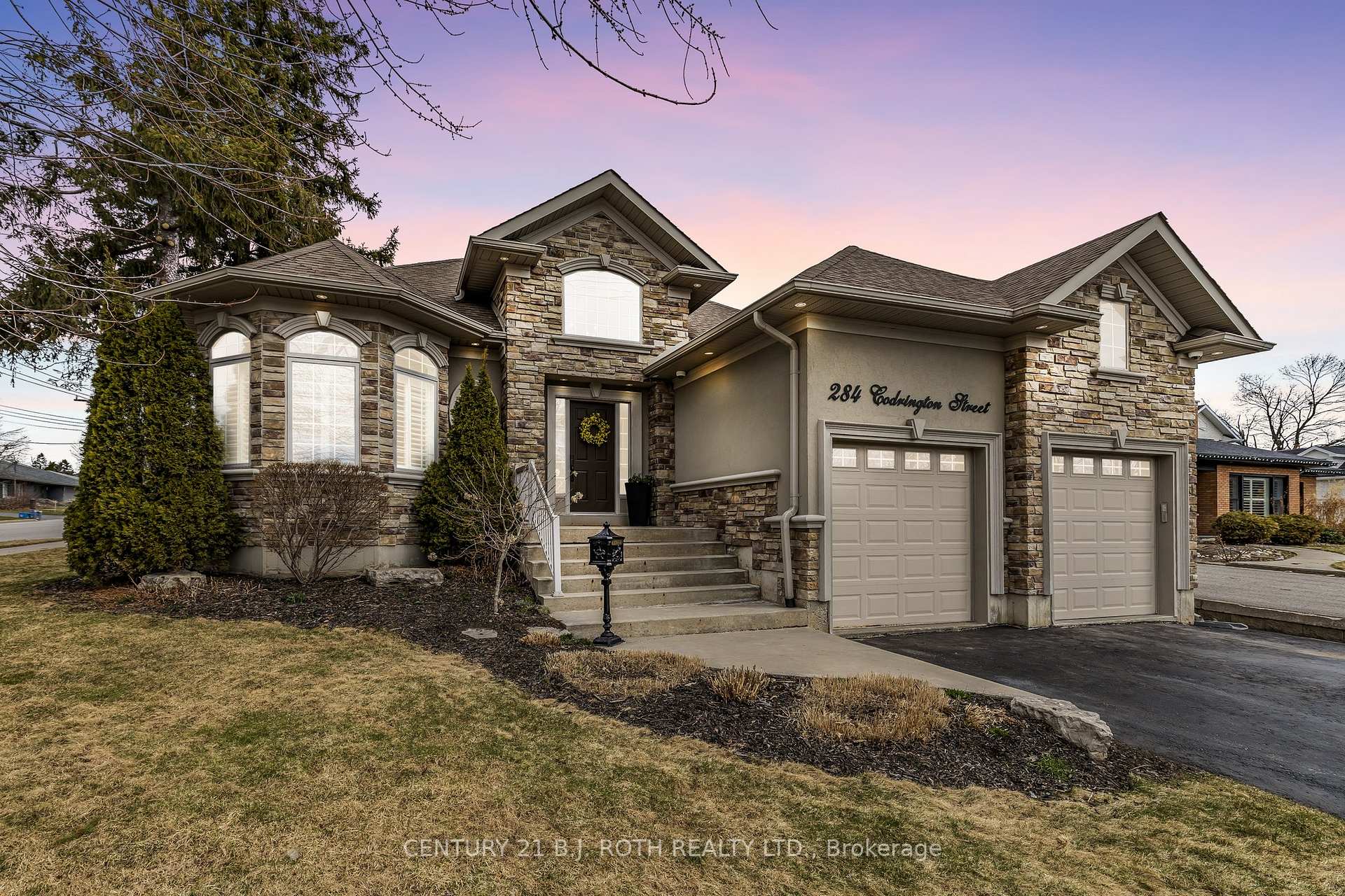 Photo 1 of 284 Codrington Street, Barrie, Codrington — HOMEH