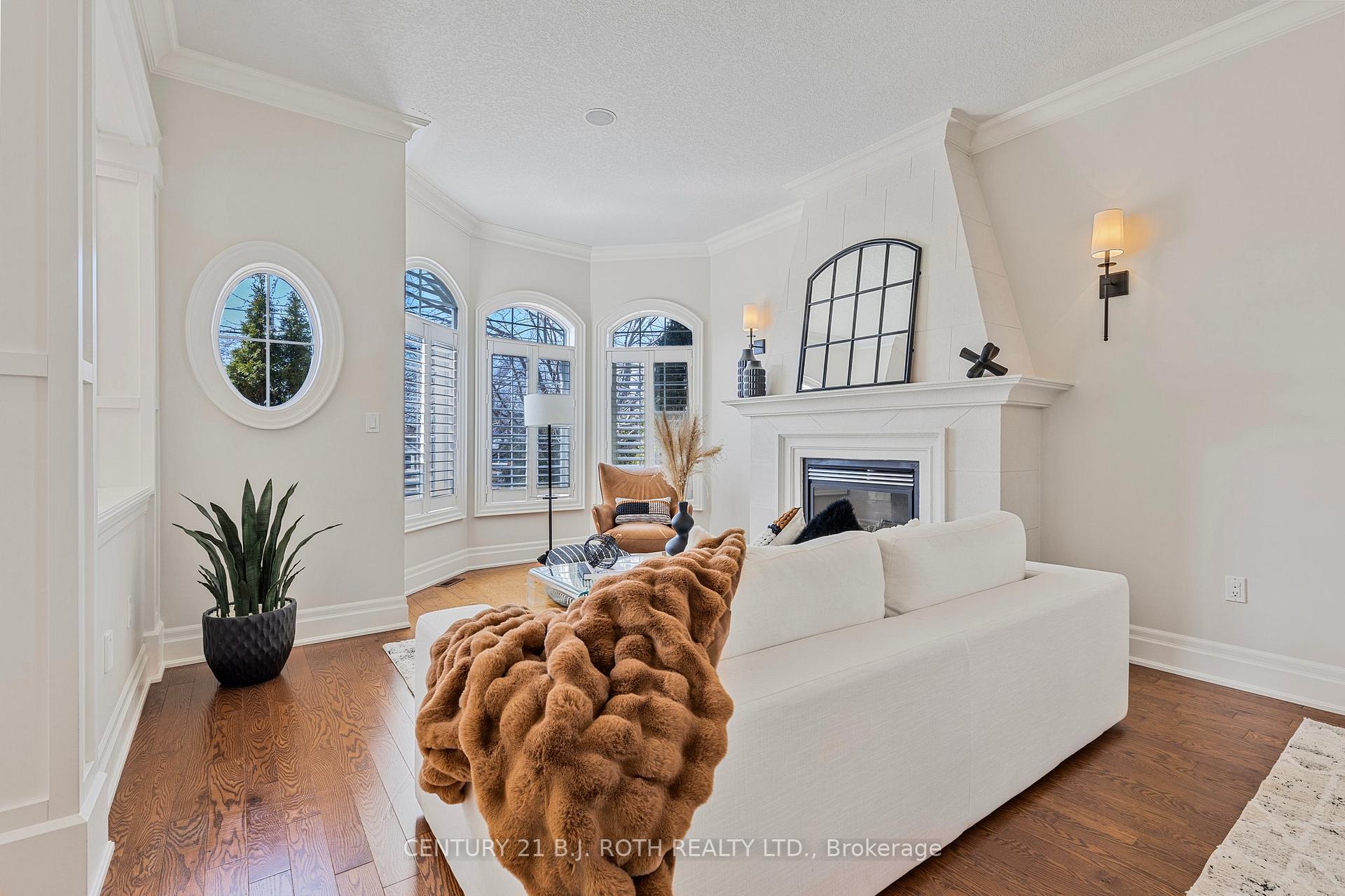 Photo 5 of 284 Codrington Street, Barrie, Codrington — HOMEH