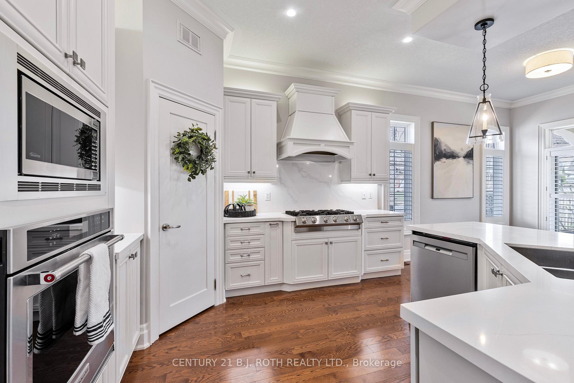 Photo 12 of 284 Codrington Street, Barrie, Codrington — HOMEH