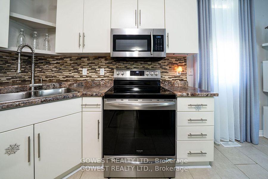Photo 6 of 5 55TH Street S, Wasaga Beach — HOMEH