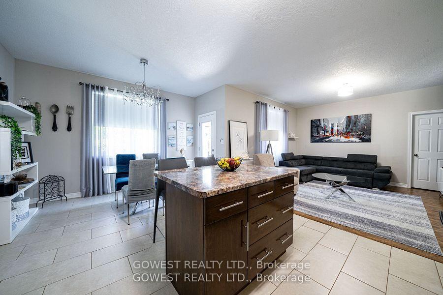 Photo 9 of 5 55TH Street S, Wasaga Beach — HOMEH