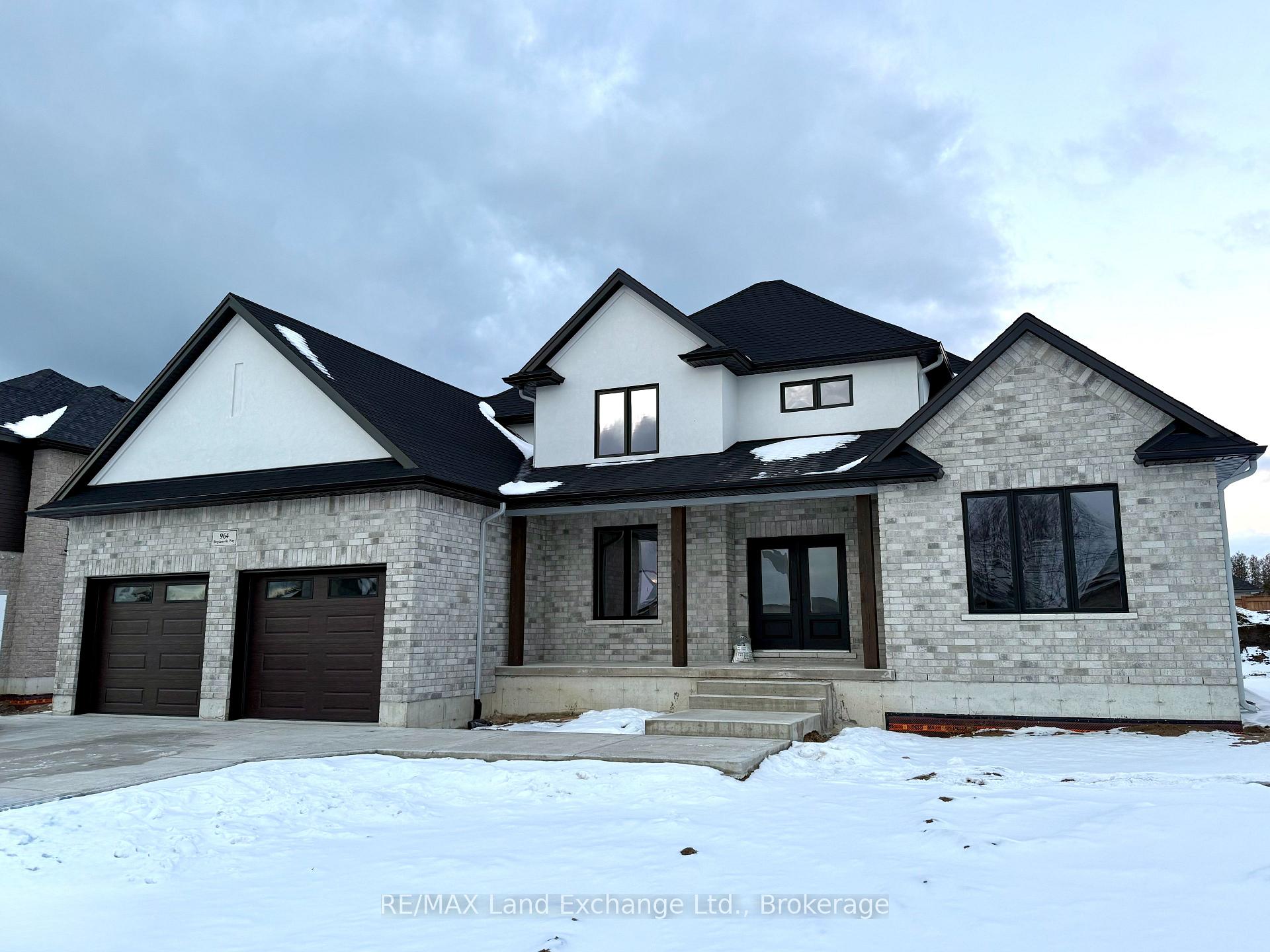 Front of 964 Bogdanovic Way