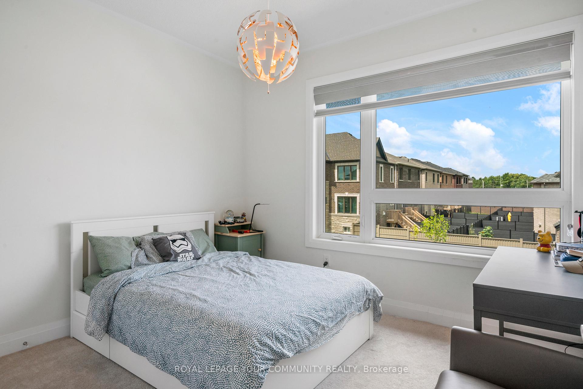 Photo 12 of 82 Navitas Crescent, Markham, Victoria Square — HOMEH