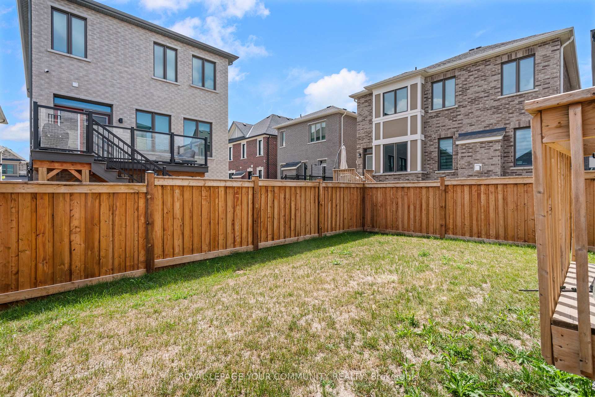 Photo 17 of 82 Navitas Crescent, Markham, Victoria Square — HOMEH