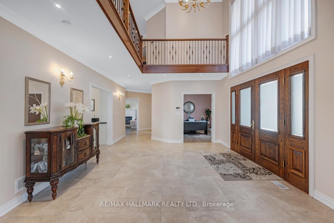 Photo 3 of 76 Deerchase Circle, Vaughan, Islington Woods — HOMEH