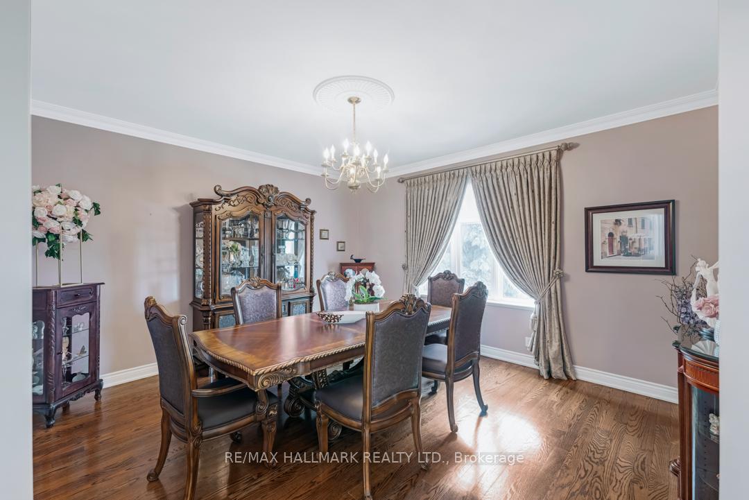 Photo 9 of 76 Deerchase Circle, Vaughan, Islington Woods — HOMEH
